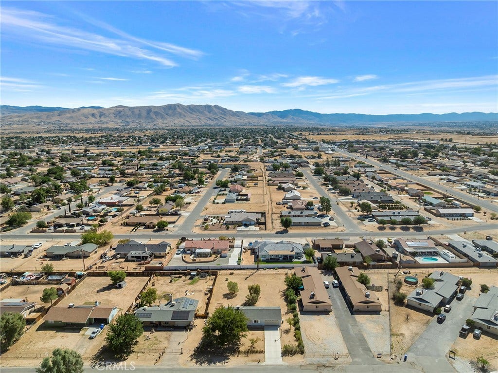 20993 Geronimo Road, Apple Valley, CA 92308 20993 Geronimo Road, Apple Valley, CA 92308