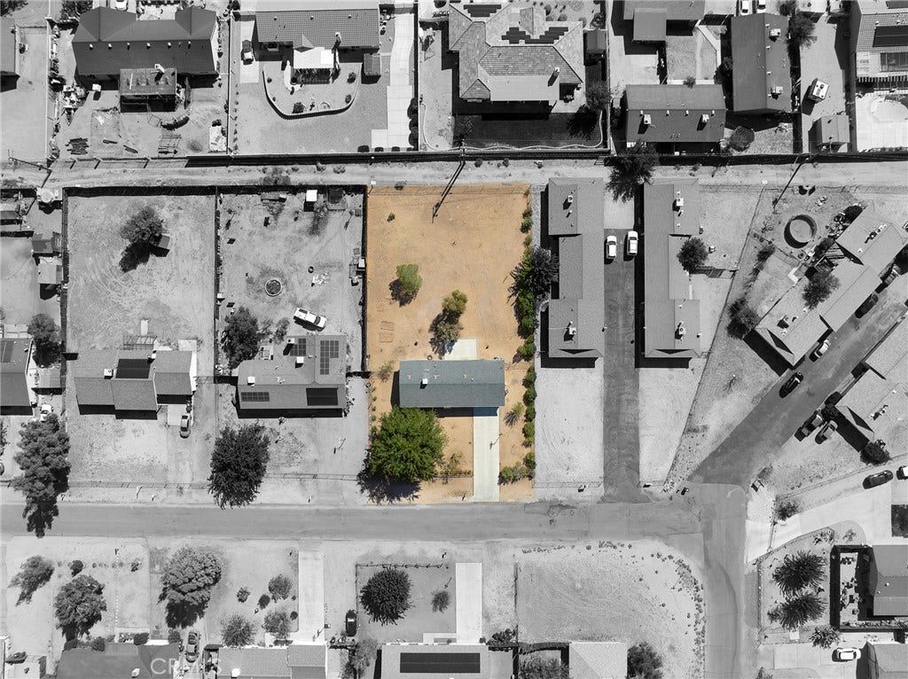 20993 Geronimo Road, Apple Valley, CA 92308 20993 Geronimo Road, Apple Valley, CA 92308