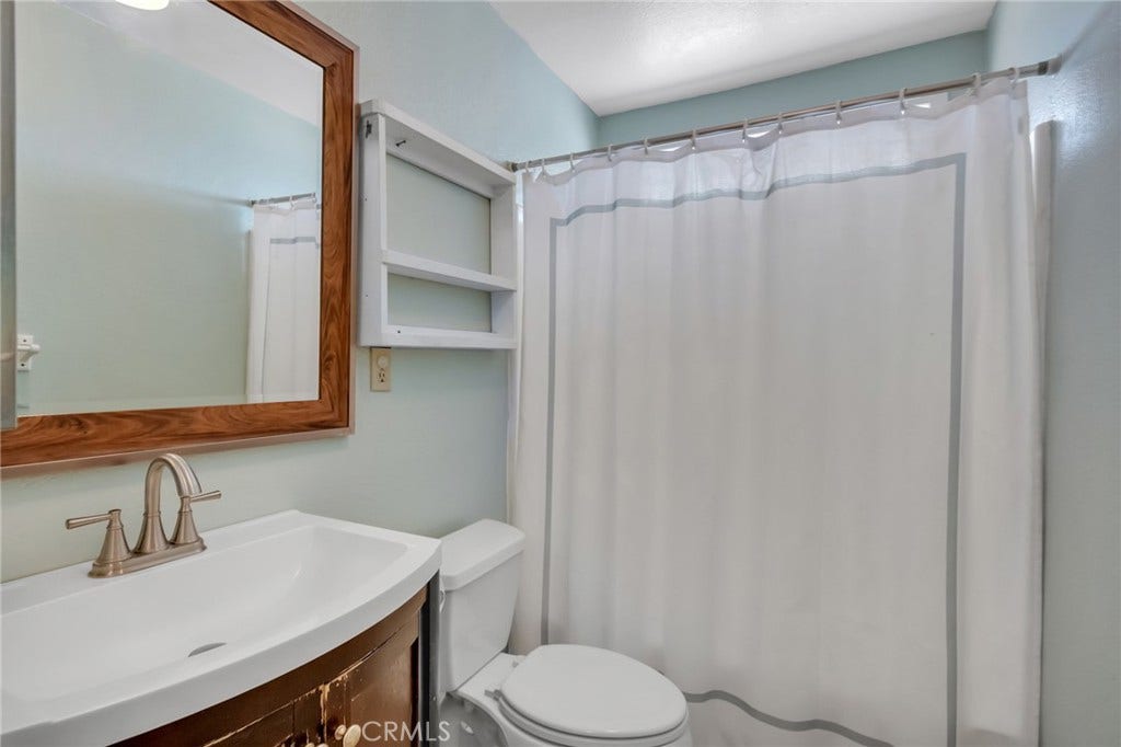 20993 Geronimo Road, Apple Valley, CA 92308 20993 Geronimo Road, Apple Valley, CA 92308