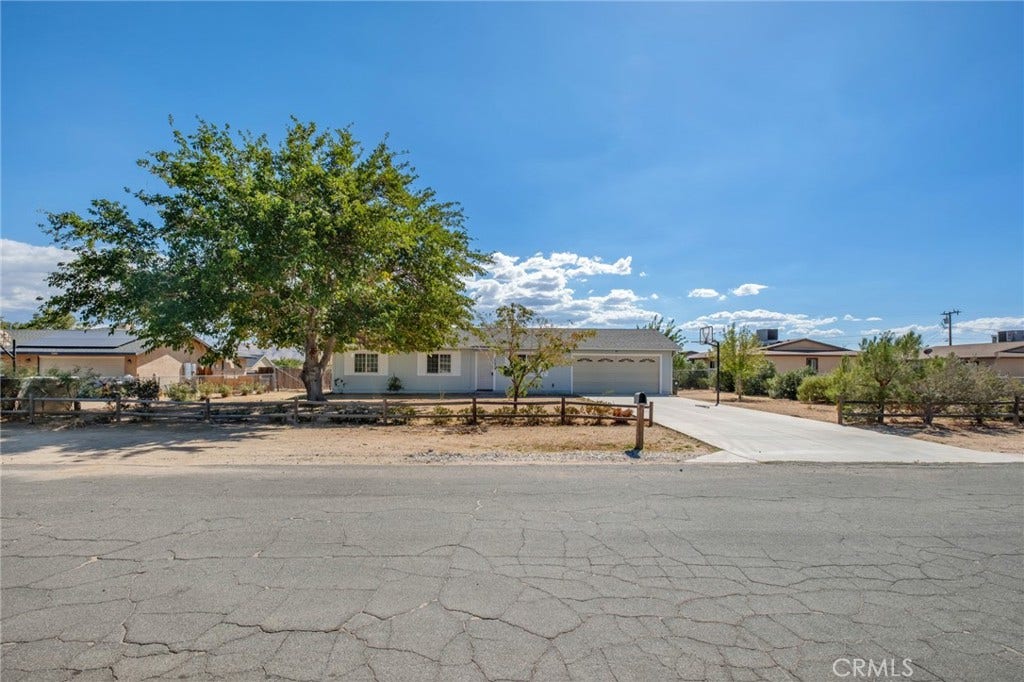 20993 Geronimo Road, Apple Valley, CA 92308 20993 Geronimo Road, Apple Valley, CA 92308