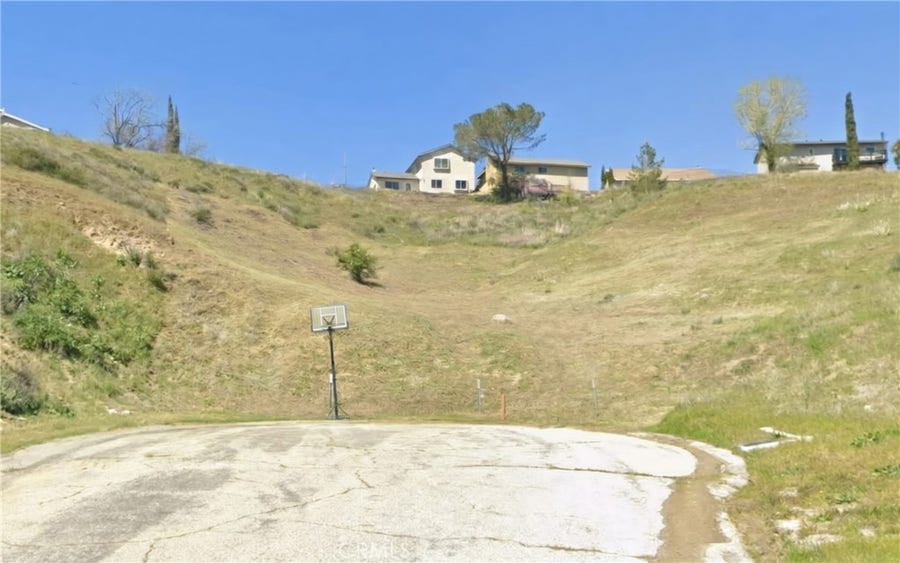 Property photo for 42623 Cutwood, Lake Elizabeth, CA