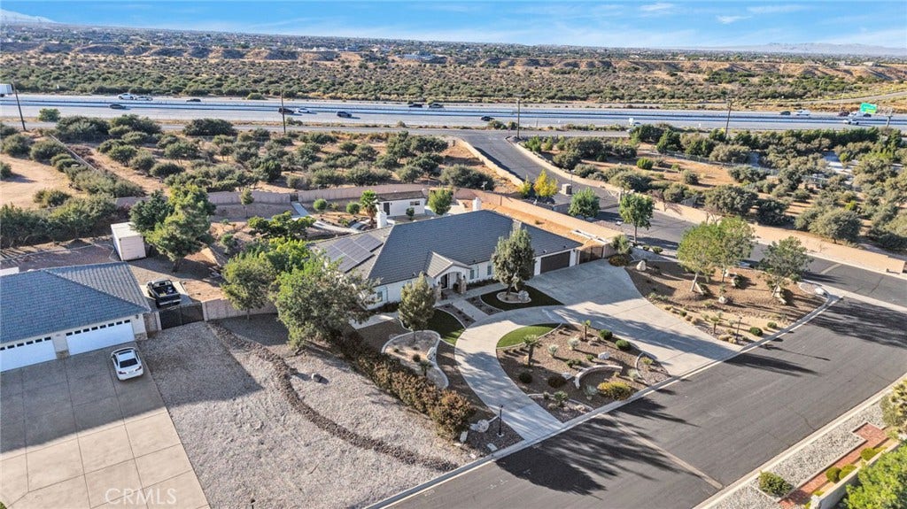 6980 Oak View Court, Oak Hills, CA 92344