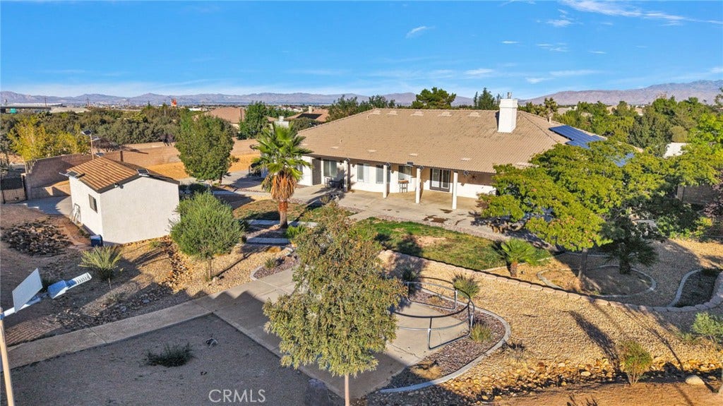 6980 Oak View Court, Oak Hills, CA 92344