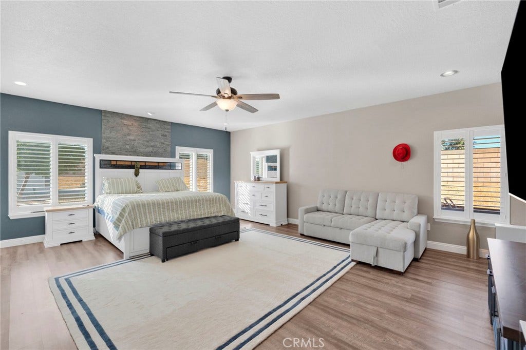 6980 Oak View Court, Oak Hills, CA 92344