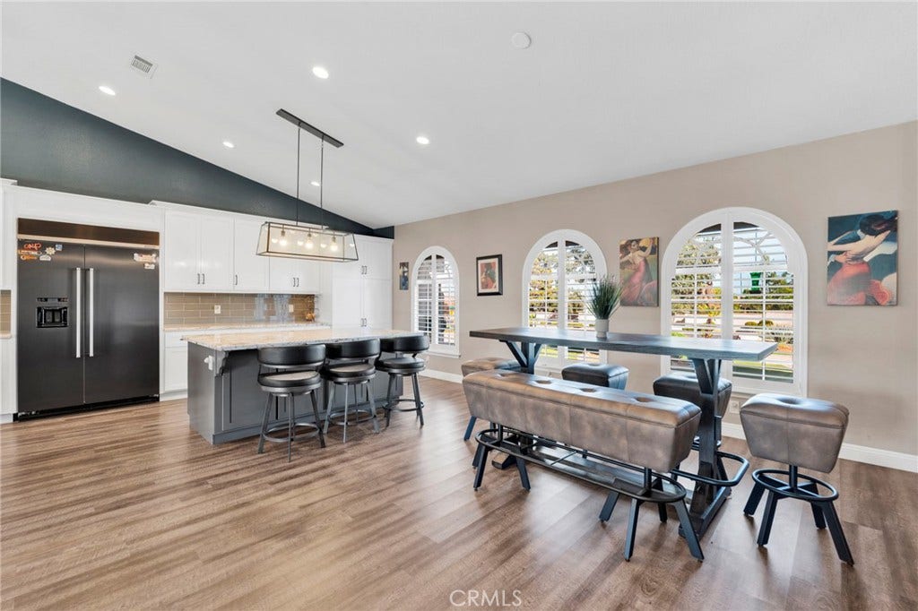 6980 Oak View Court, Oak Hills, CA 92344