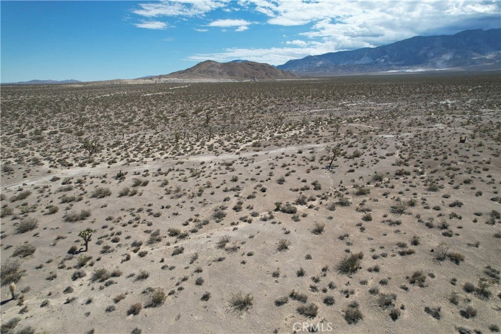 769 Meridian Road, Lucerne Valley, CA 92356