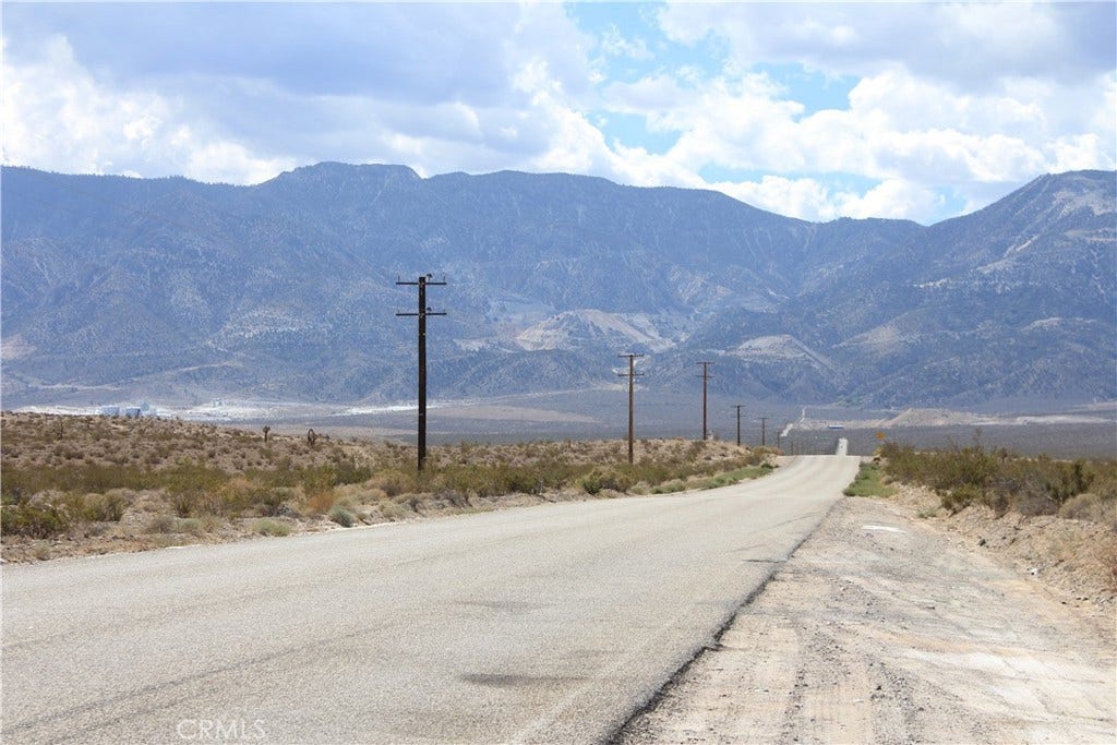 769 Meridian Road, Lucerne Valley, CA 92356