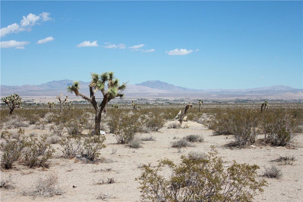 769 Meridian Road, Lucerne Valley, CA 92356