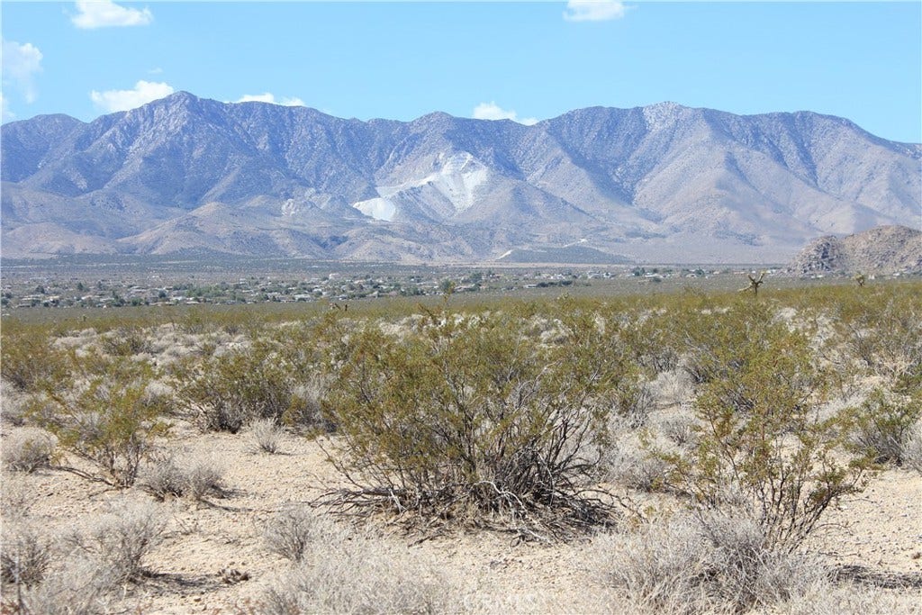 769 Meridian Road, Lucerne Valley, CA 92356