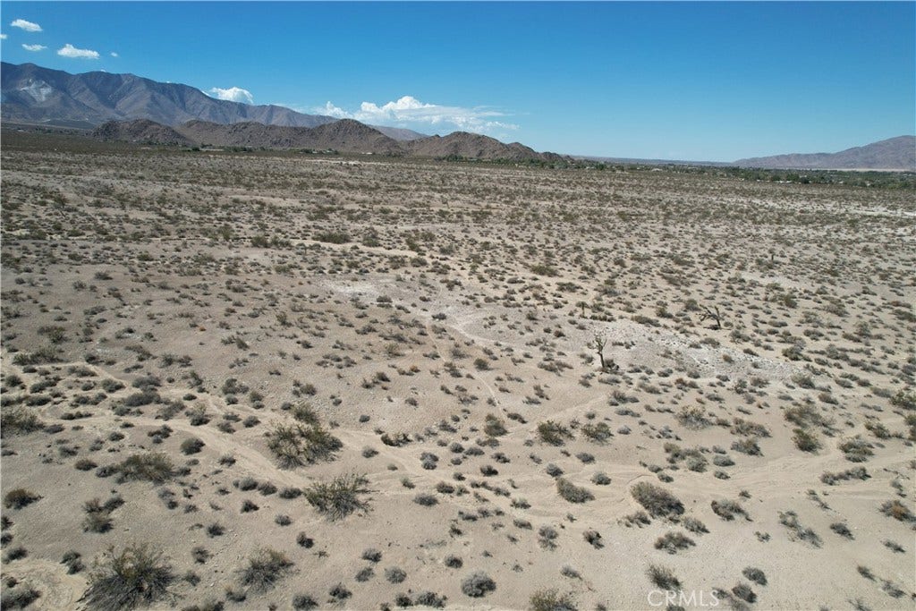 769 Meridian Road, Lucerne Valley, CA 92356