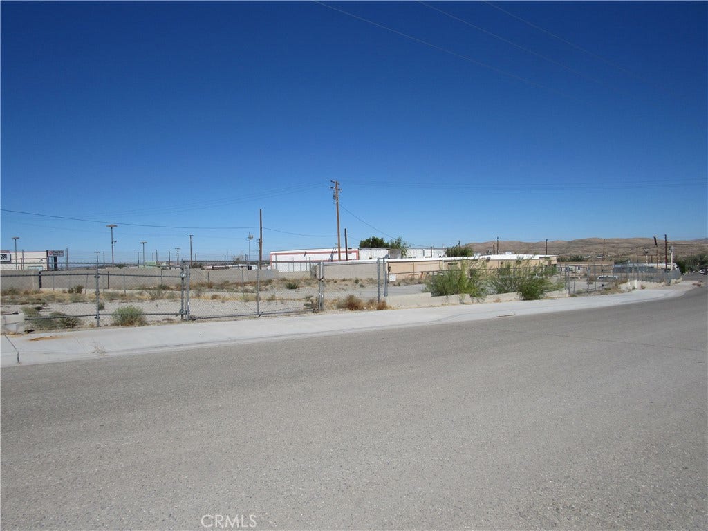 880 Laverne Avenue, Barstow, CA 92311