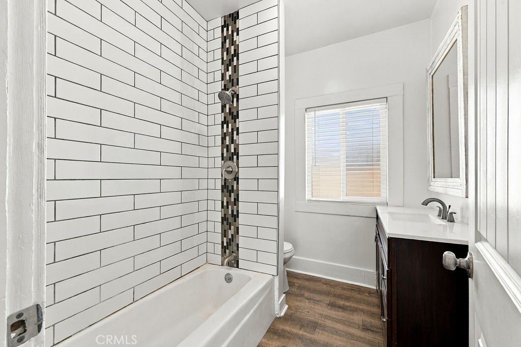 270 Juniper Street, Barstow, CA 92311