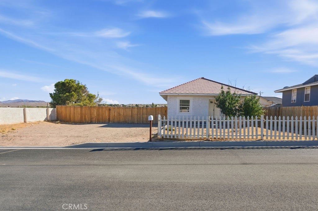 270 Juniper Street, Barstow, CA 92311
