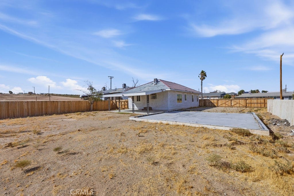 270 Juniper Street, Barstow, CA 92311