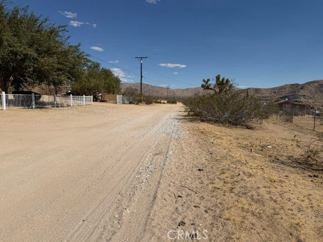 4360135 Cuyama Road, Apple Valley, CA 92307 Facing East