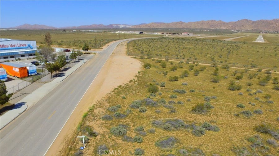 Property photo for 46338151 Corwin Road, Apple Valley, CA