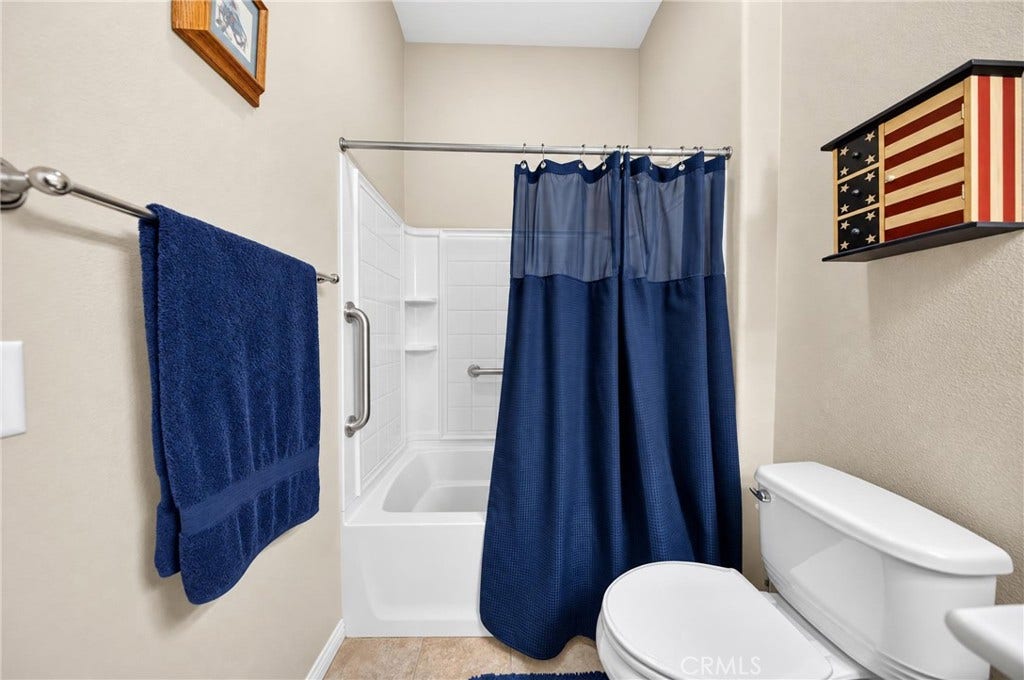 19358 Glaslyn Court, Apple Valley, CA 92308