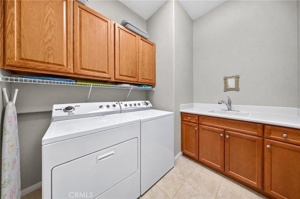 19358 Glaslyn Court, Apple Valley, CA 92308