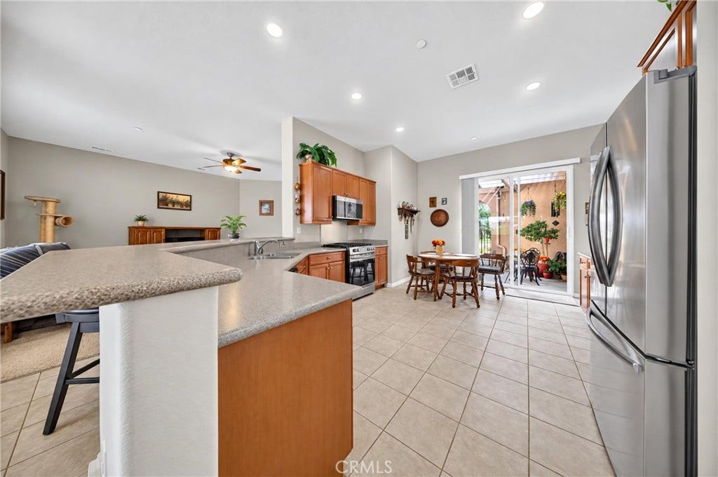 19358 Glaslyn Court, Apple Valley, CA 92308