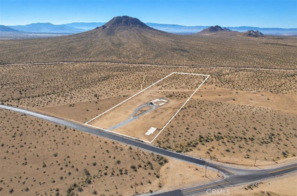 19823 Johnson Road, Apple Valley, CA 92307 19823 Johnson Road, Apple Valley, CA 92307