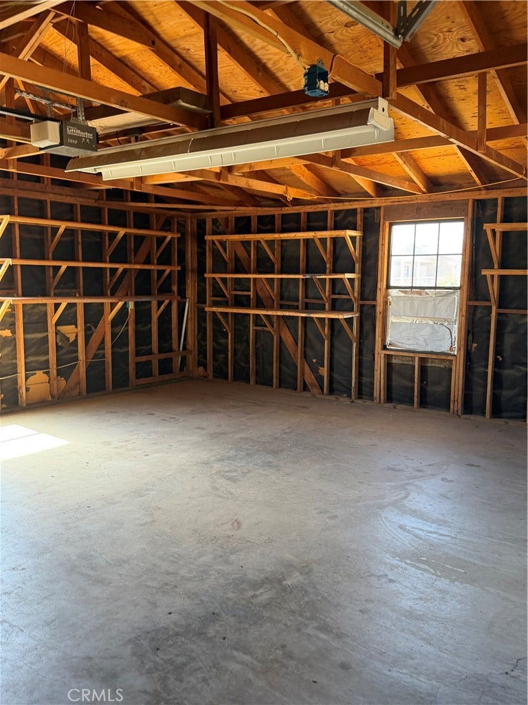6830 Summit Valley Road, Hesperia, CA 92345 6830 Summit Valley Road, Hesperia, CA 92345