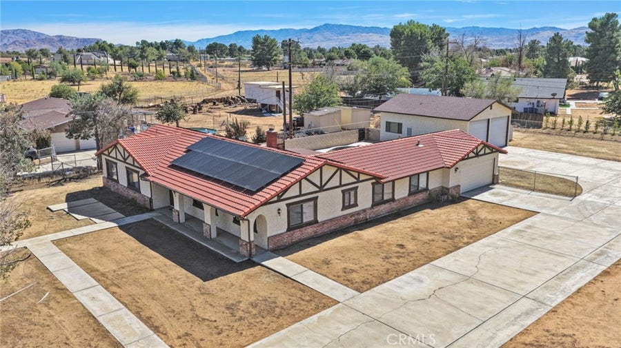 Property photo for 20319 Seneca Road, Apple Valley, CA