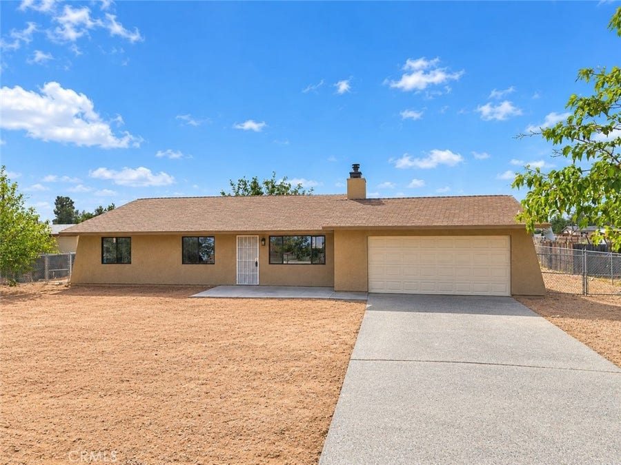 Property photo for 21903 Esaws, Apple Valley, CA