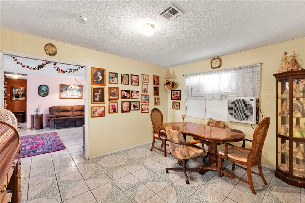 16167 Chestnut, Hesperia, CA 92345 16167 Chestnut, Hesperia, CA 92345