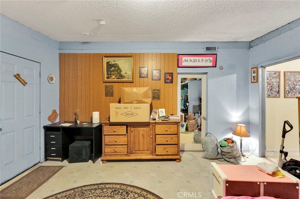 16167 Chestnut, Hesperia, CA 92345 16167 Chestnut, Hesperia, CA 92345