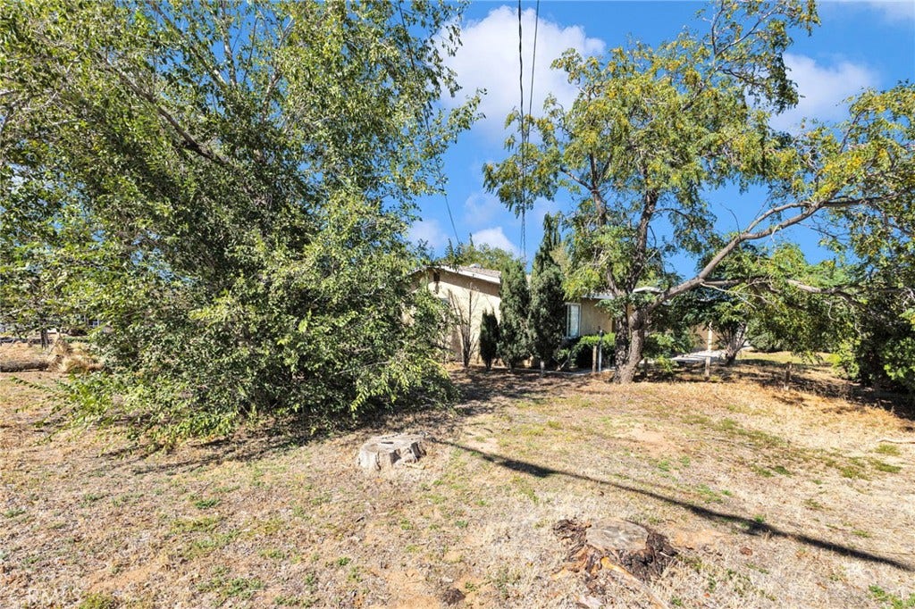 16167 Chestnut, Hesperia, CA 92345 16167 Chestnut, Hesperia, CA 92345