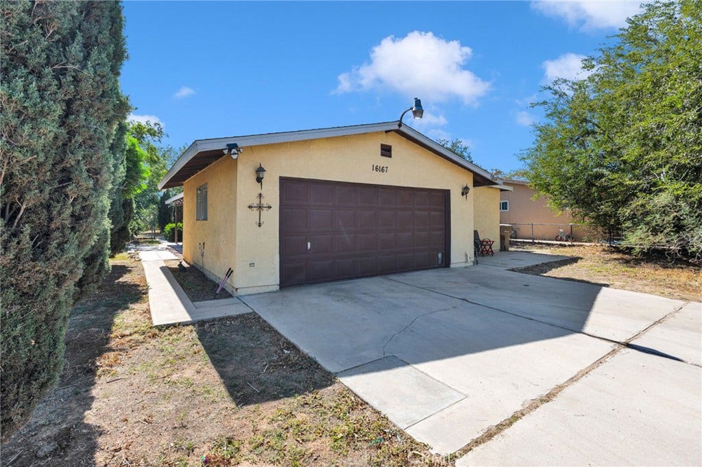 16167 Chestnut, Hesperia, CA 92345 16167 Chestnut, Hesperia, CA 92345
