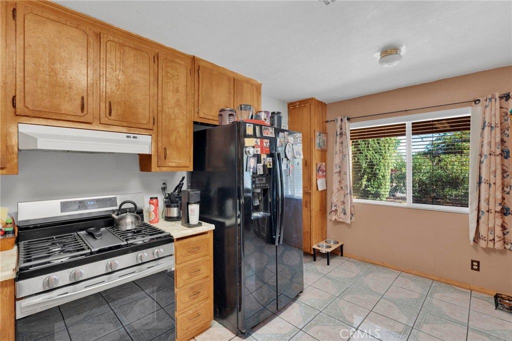 16167 Chestnut, Hesperia, CA 92345 16167 Chestnut, Hesperia, CA 92345