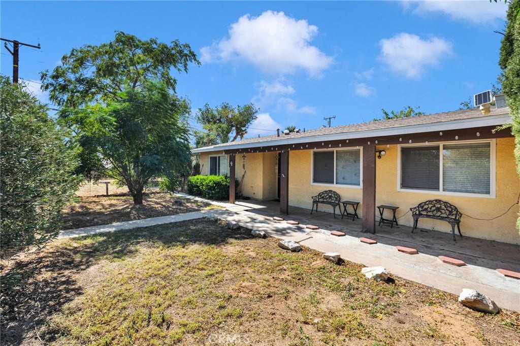 16167 Chestnut, Hesperia, CA 92345 16167 Chestnut, Hesperia, CA 92345