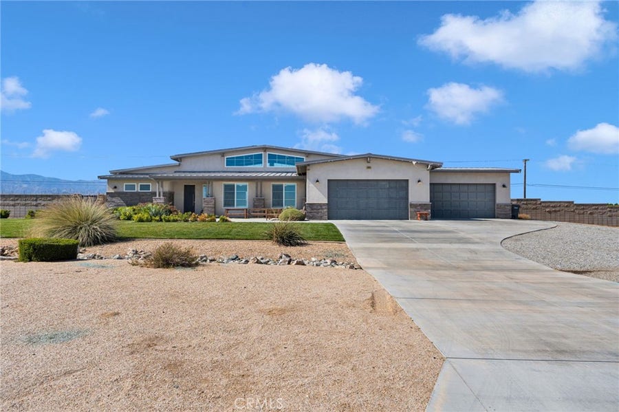 Property photo for 9944 Seven Palms Drive, Oak Hills, CA