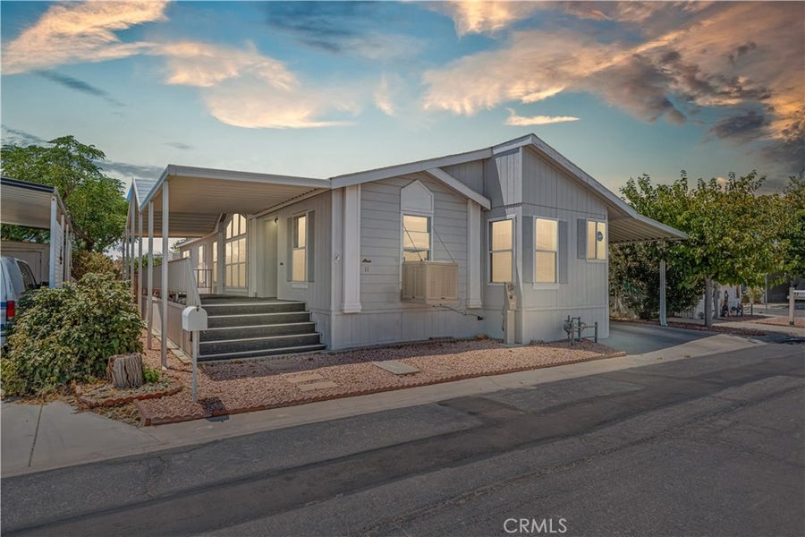 Property photo for 2550 E Avenue I, #11, Lancaster, CA