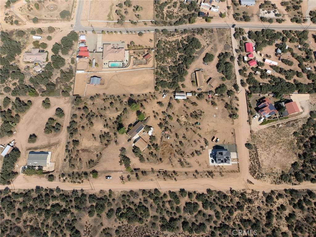 10960 Duxbury Road, Oak Hills, CA 92344