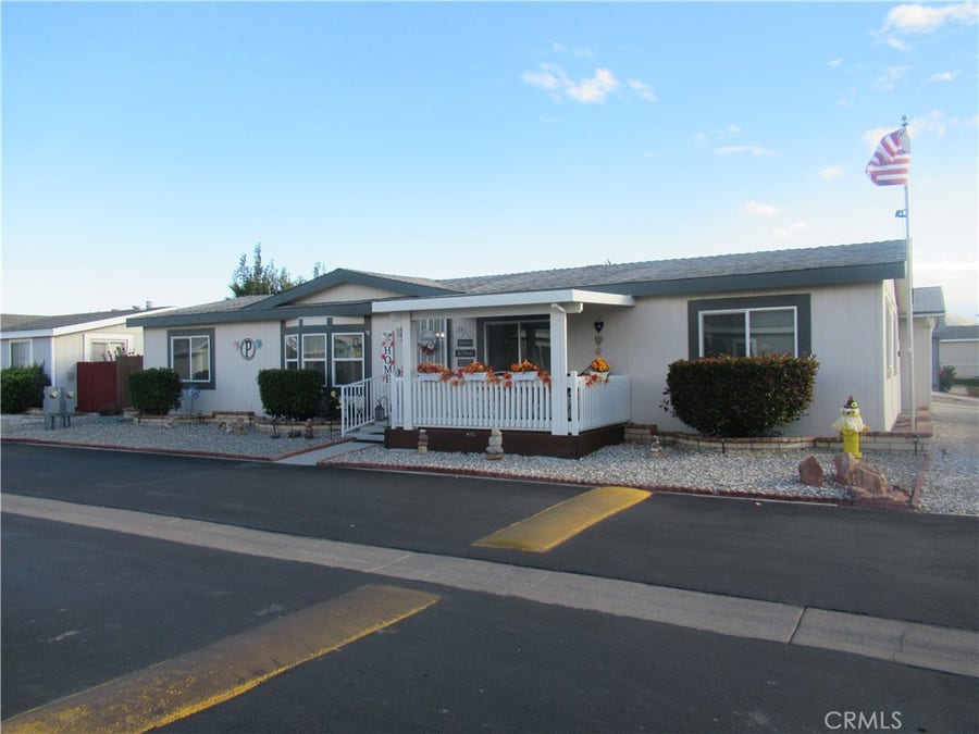 Property photo for 21621 Sandia Road, #33, Apple Valley, CA