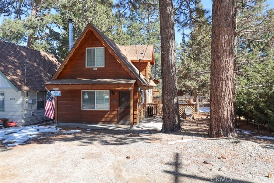 Property photo for 631 Los Angeles Avenue, Sugarloaf, CA