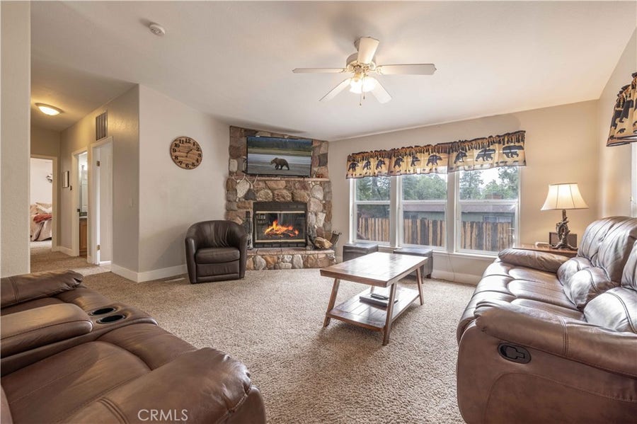 Property photo for 410 Los Angeles Avenue, Sugarloaf, CA