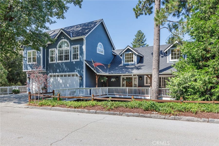 Property photo for 28575 Manitoba Drive, Lake Arrowhead, CA