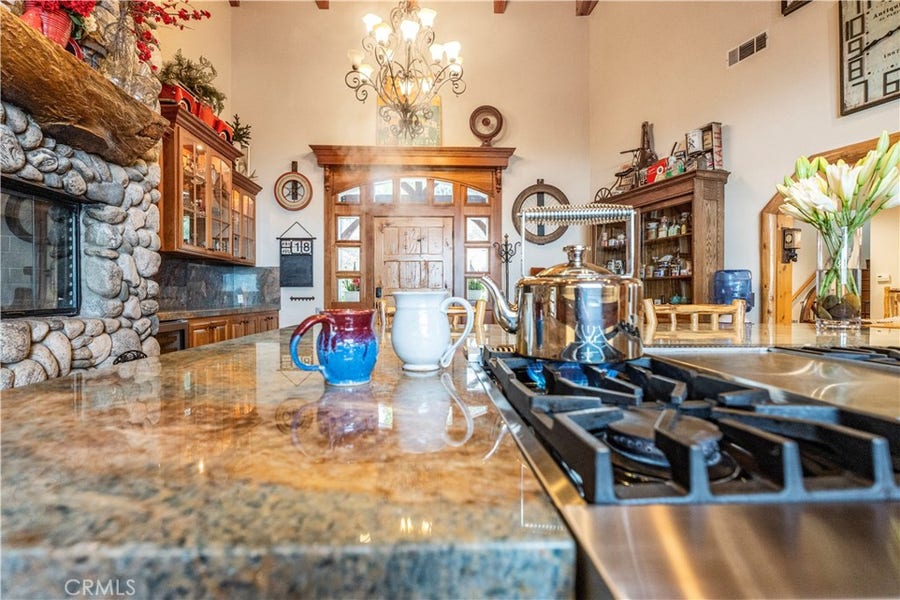 Property photo for 30757 Knoll View Drive, Running Springs, CA