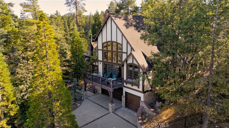 Property photo for 190 Birchwood, Lake Arrowhead, CA