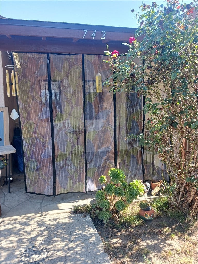 Property photo for 742 Belden Avenue, Los Angeles, CA