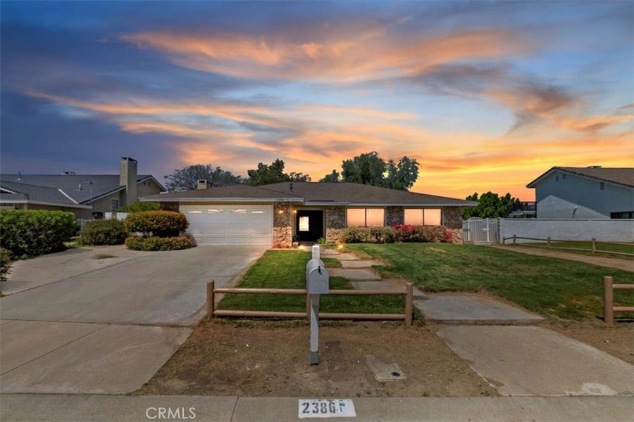 Property photo for 2386 Hialeah Circle, Norco, CA