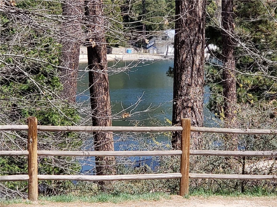 Property photo for 24155 San Moritz Drive, Crestline, CA