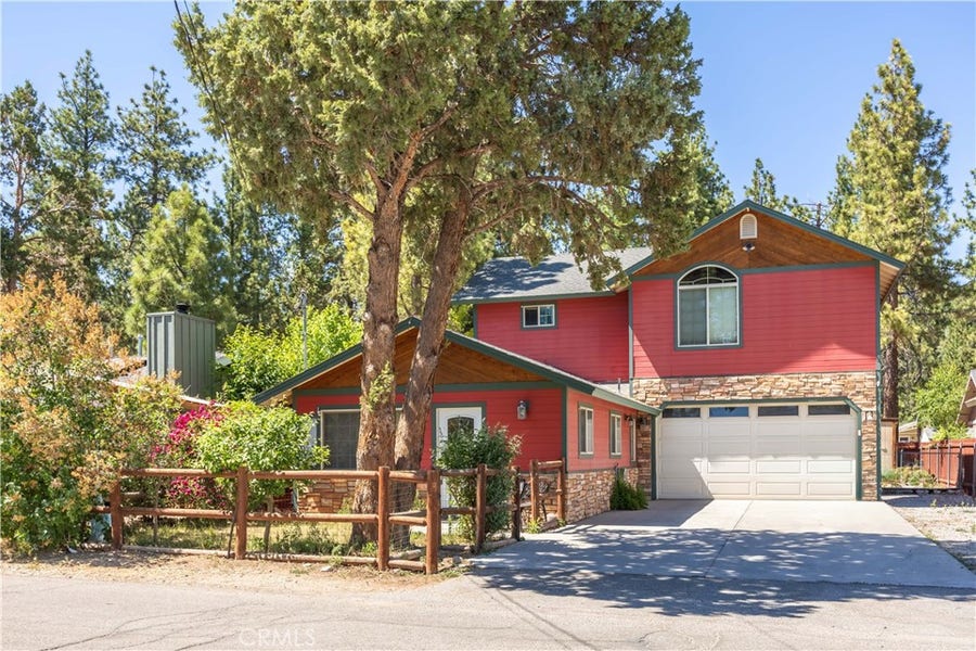 Property photo for 209 W Meadow Lane, Big Bear City, CA