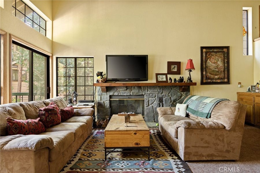 Property photo for 27434 White Fir, Lake Arrowhead, CA