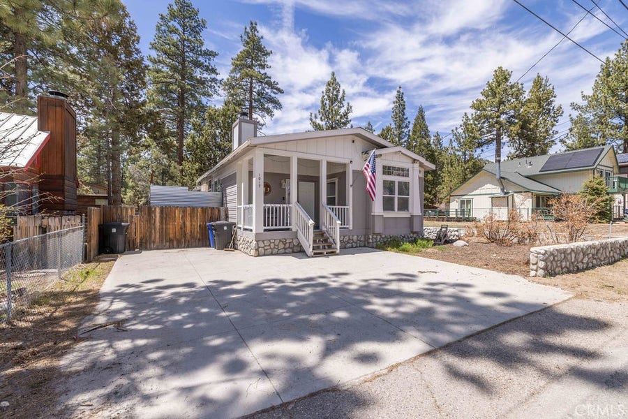 Property photo for 1017 Nana Avenue, Big Bear, CA
