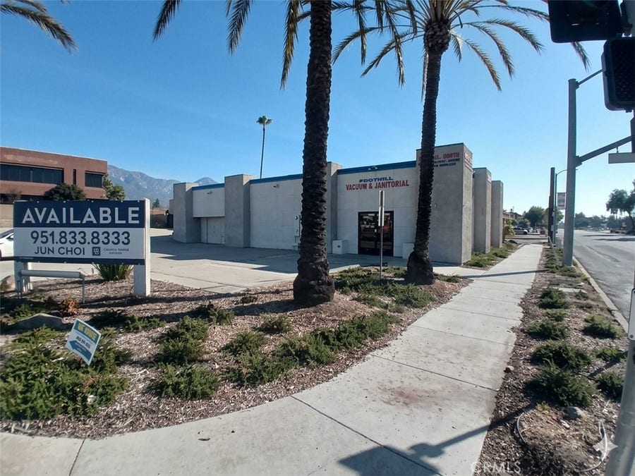 Property photo for 1595 W Foothill Boulevard, Upland, CA