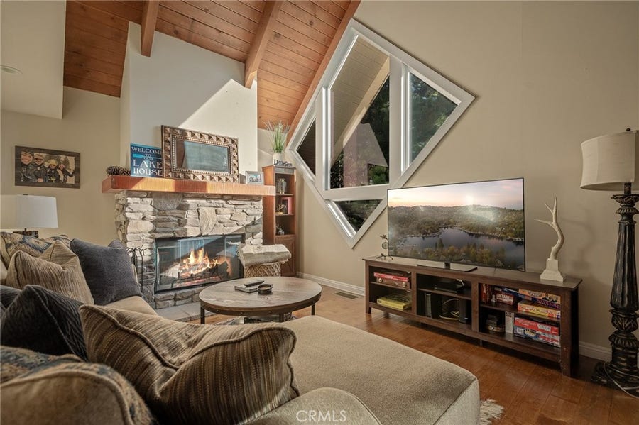 Property photo for 831 Nadelhorn, Lake Arrowhead, CA